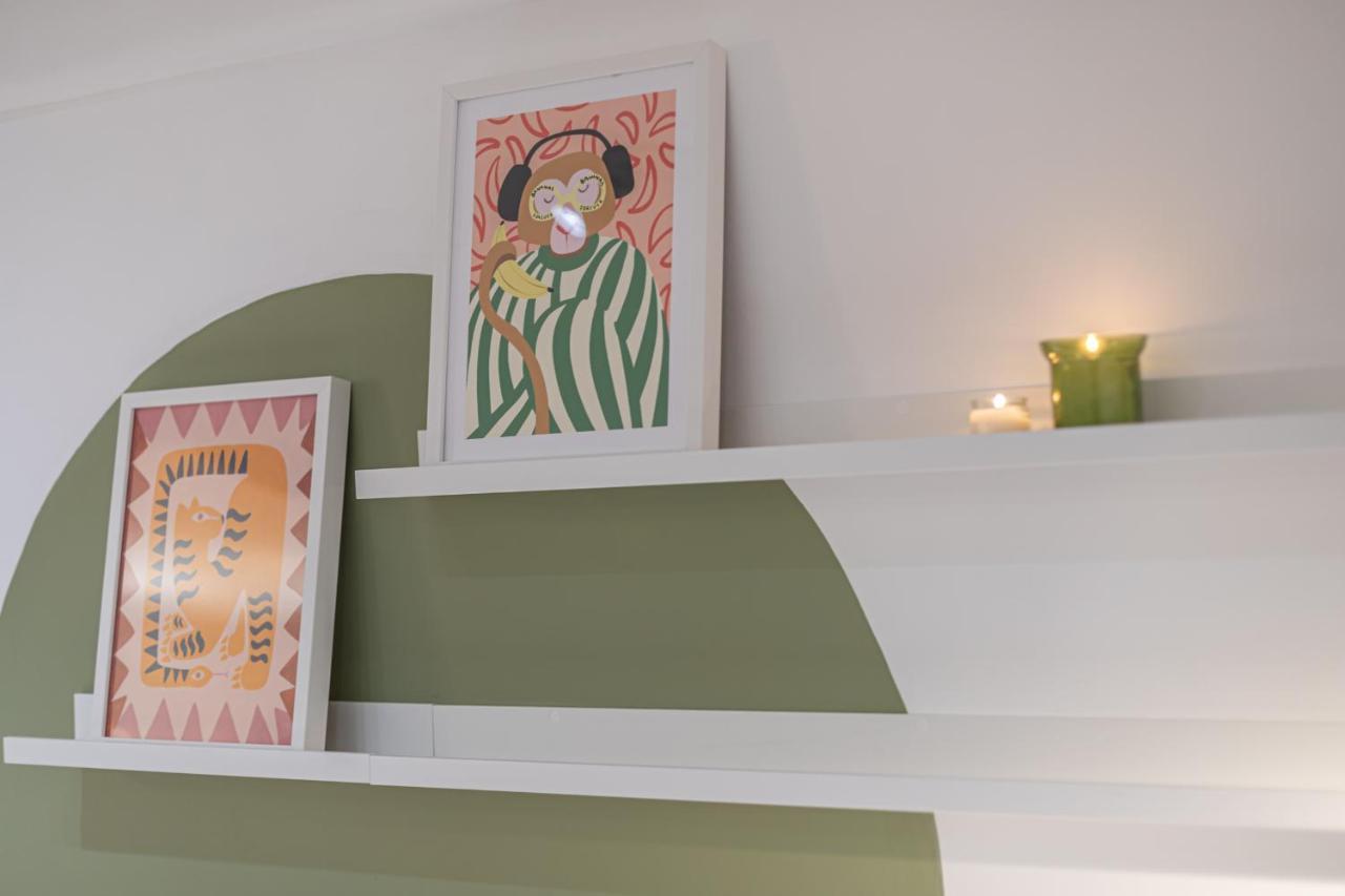 Welcome To Pantheon Apartment