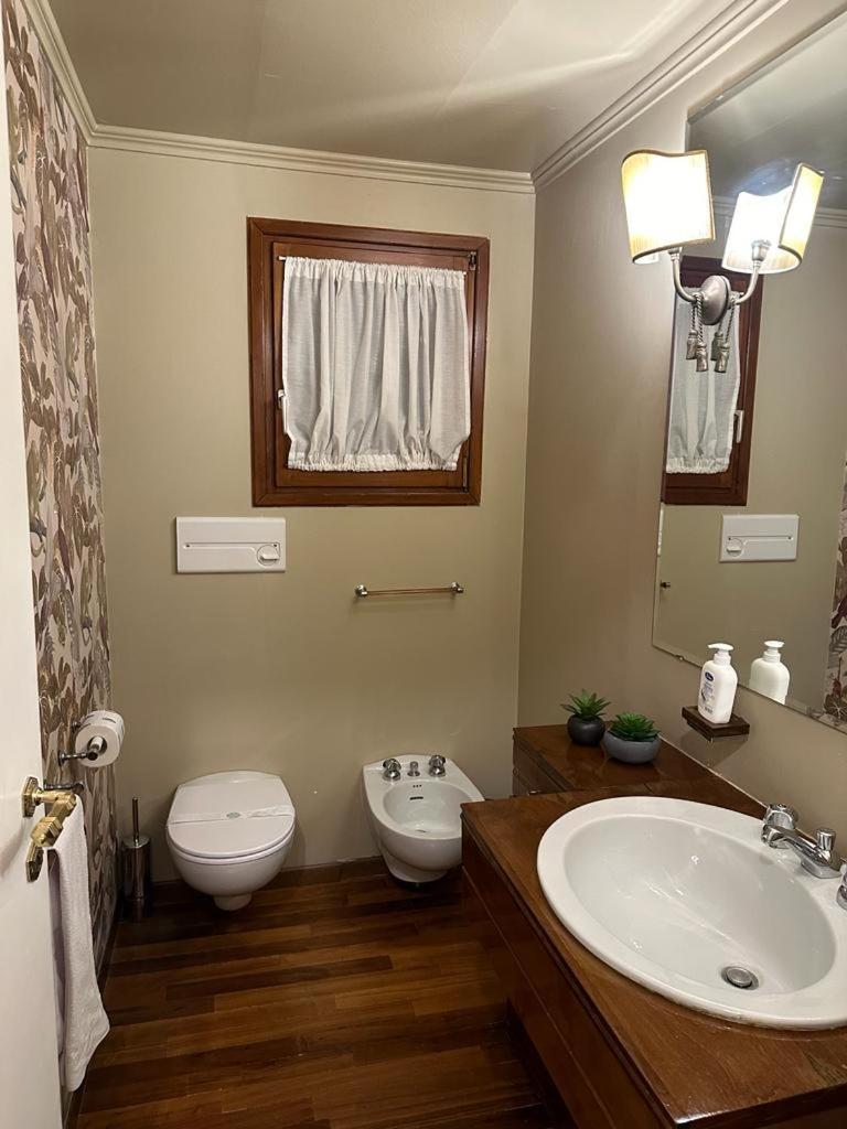 Welcome To Pantheon Apartment